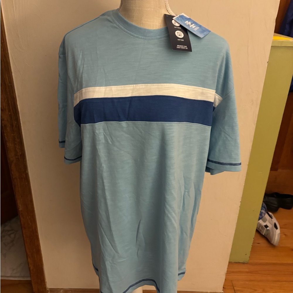 Izod Light Blue and White Men's Tee